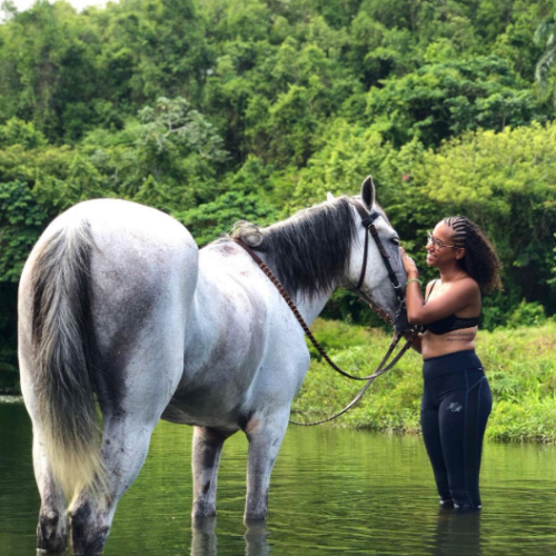 Balade à cheval dans l’arrière-pays dominicain et baignade à la rivière chavon